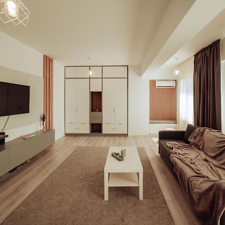 Cozy Apartments - One Residence Jászvásár Kültér fotó
