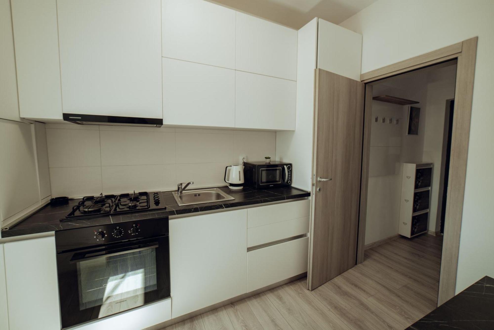 Cozy Apartments - One Residence Jászvásár Kültér fotó
